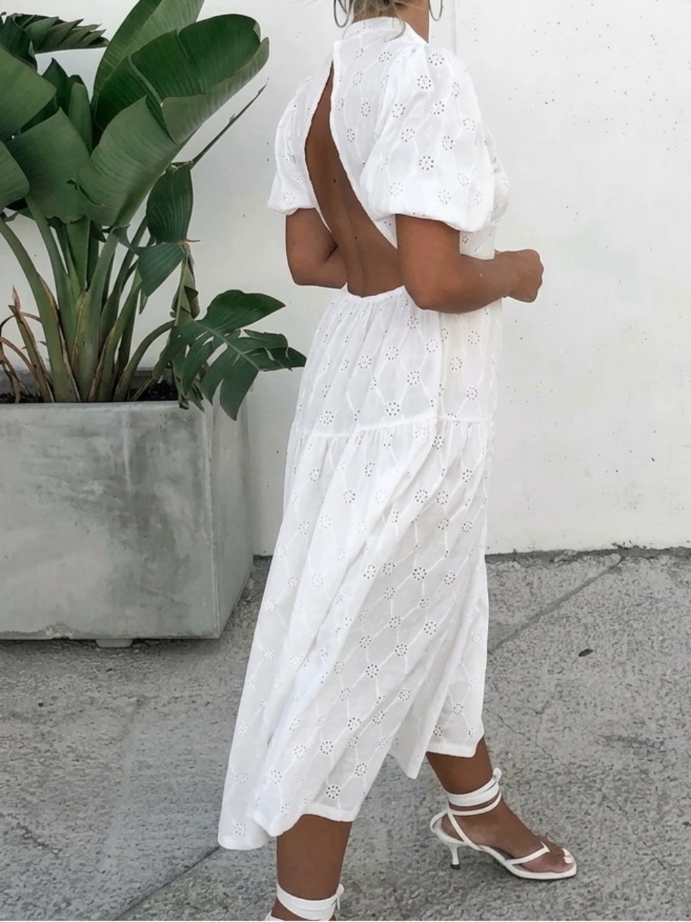 🤍 ZARA Cut Out Back Eyelet MIDI Dress sz Large - Picture 9 of 17